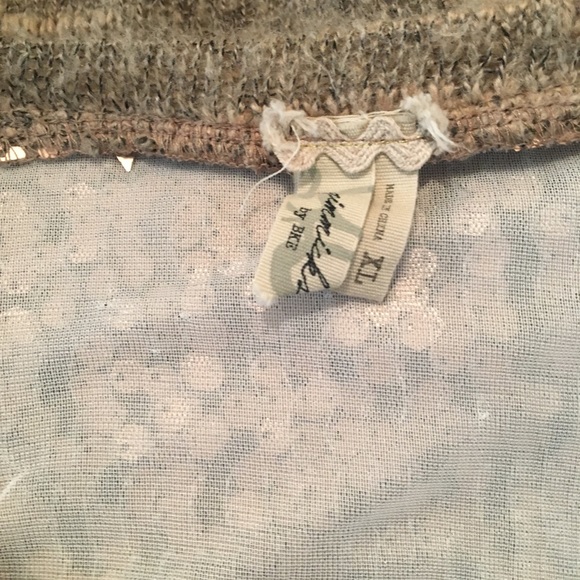 Gimmicks by BKE short sleeve top with sequins - Picture 6 of 6